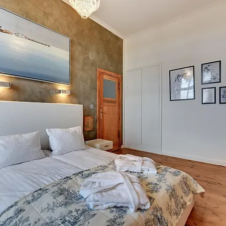 Family - Dla Rodzin Z Parkingiem - Spokojna Kamiennica - By Lion Сопот